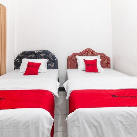 Reddoorz Near Bahu Mall Manado Malalayang Eksteriør billede
