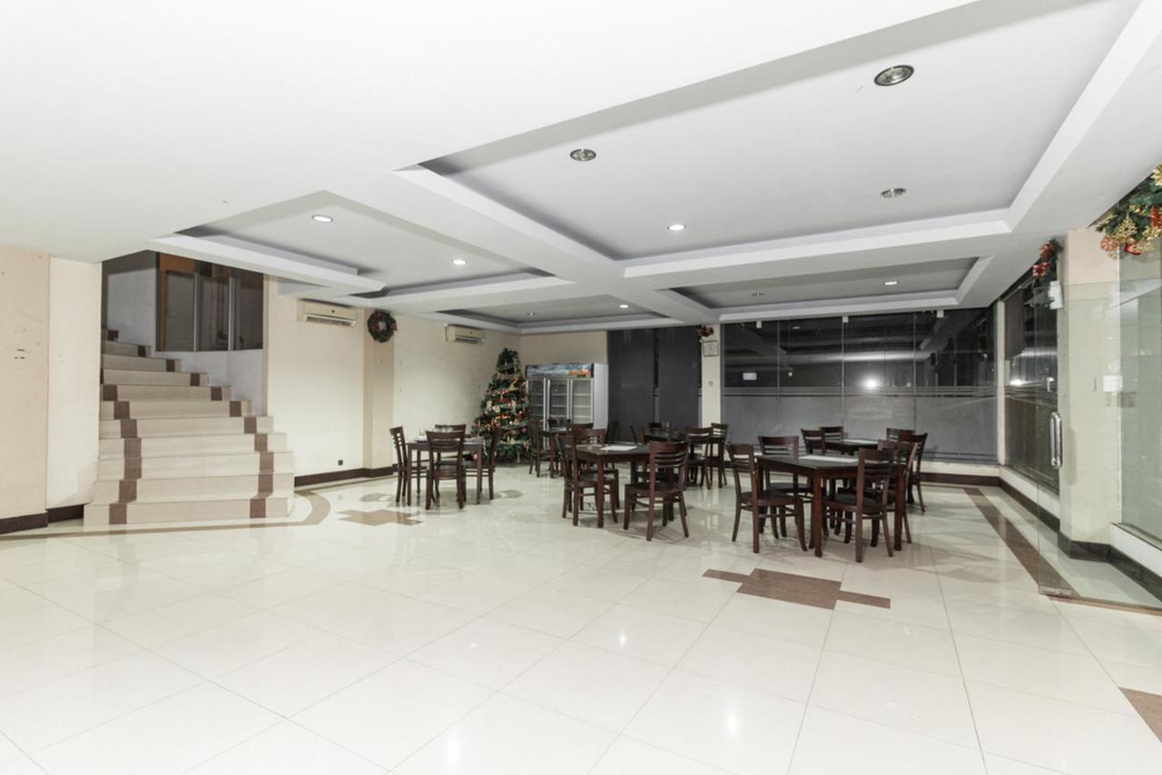 Reddoorz Near Bahu Mall Manado Malalayang Eksteriør billede