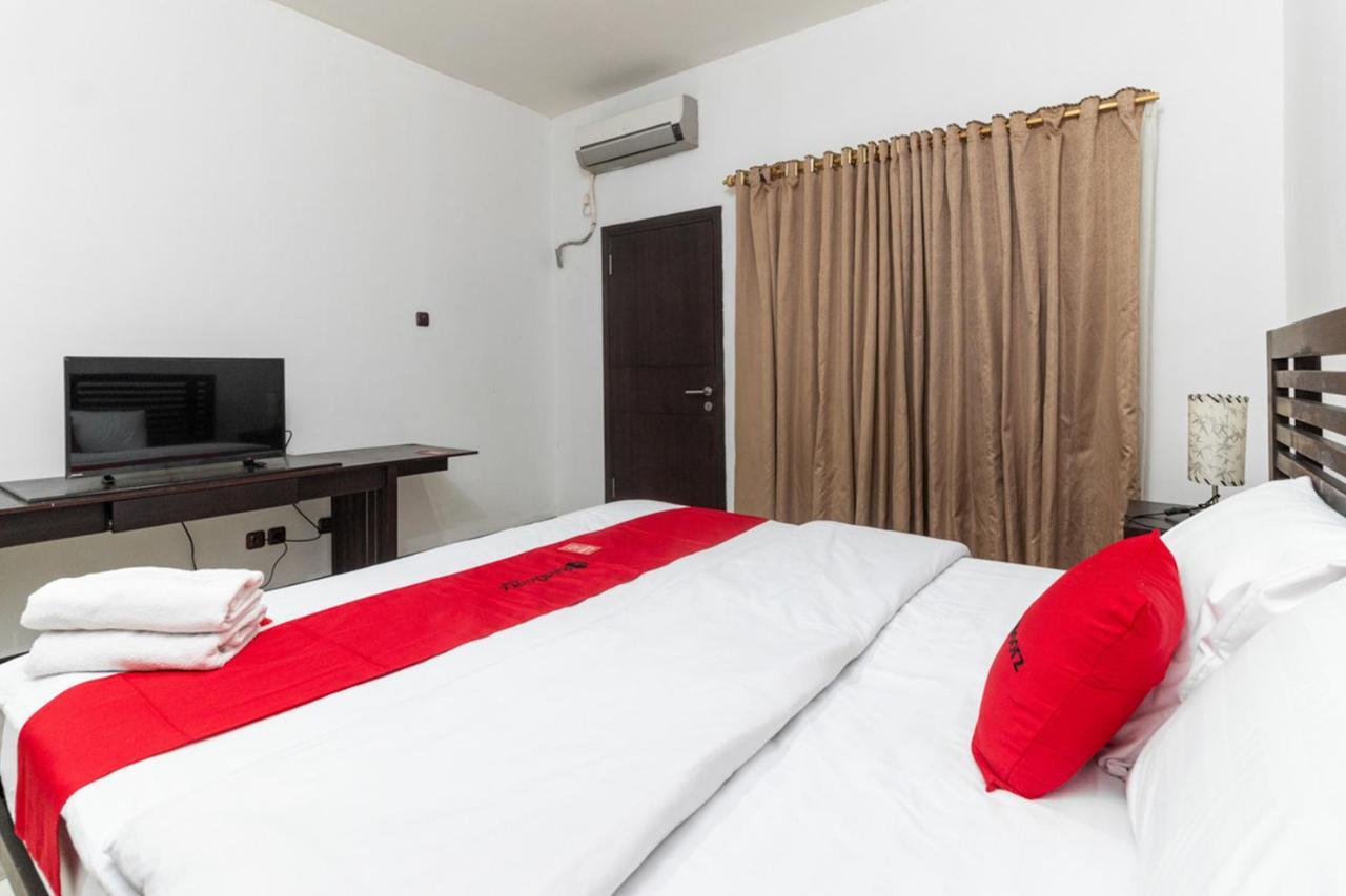 Reddoorz Near Bahu Mall Manado Malalayang Eksteriør billede