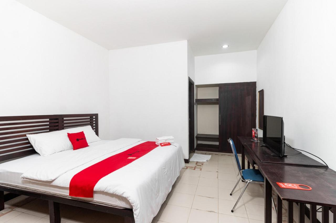 Reddoorz Near Bahu Mall Manado Malalayang Eksteriør billede